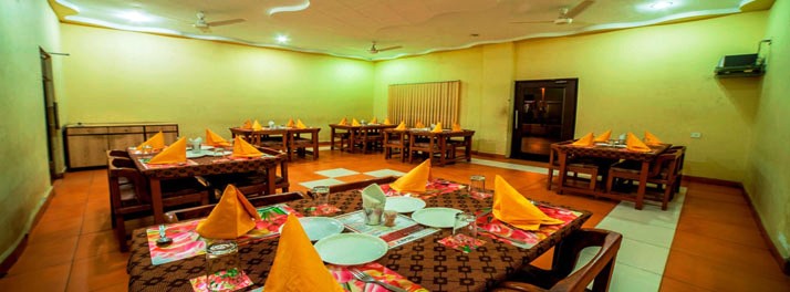 1747/Hotel Empire - Gandhidham 05.jpg